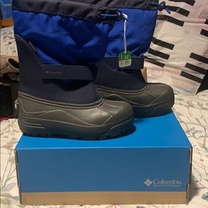 NIB Youth Columbia Powderbug Plus Snow Boots - 2Y
